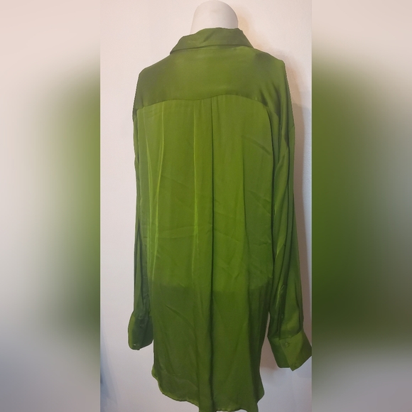 ZARA - WOMEN- size M- oversize blouse 100% viscose Button Down - Picture 2 of 10